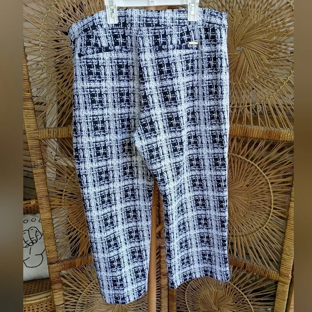 Michael Kors Stylish Black and White Women's Wide Legged Pants_XL